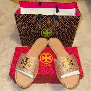 Brand new Tory Burch everyly slide